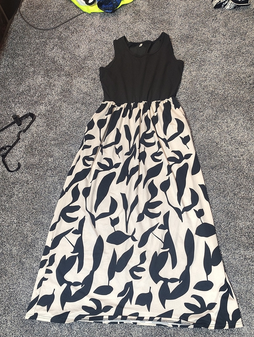 Black & Cream Sleeveless Maxi Dress with Abstract Leaf Print